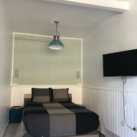 Magnificent Studio With A Terrace Overlooking The Sea! Lejlighed *